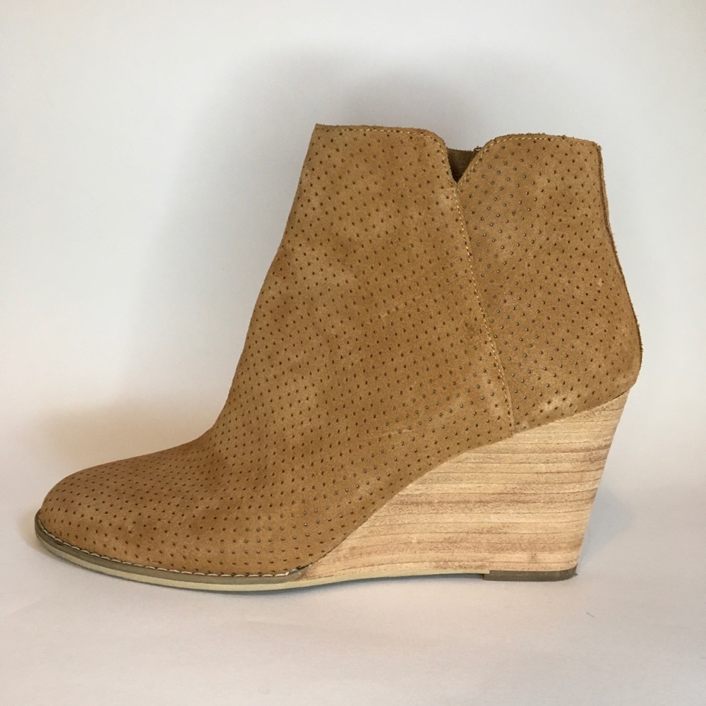 Susina Brown Ankle Boots wedges size 9M